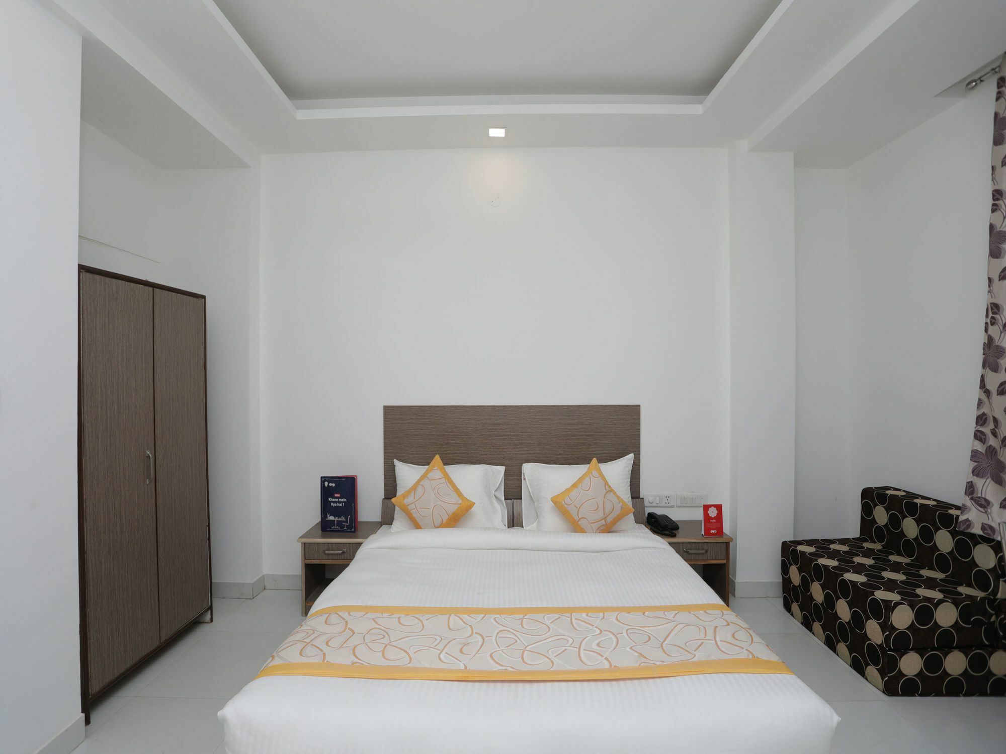 Oyo Hotel Qubic Stay New Delhi Exterior foto